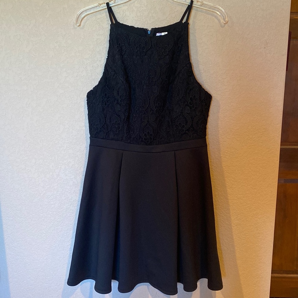 Black mini dress medium